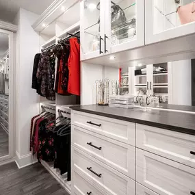 There’s more than one way to spark joy. How about a freshly organized home? Let Tailored Living of Niantic & Mystic build a Home Organization Plan with you. From closets to garages – there’s nothing we can’t do! #TailoredLivingNianticMystic #FreeConsultation #TailoredToYourNeeds