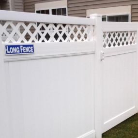 Residential Vinyl Privacy Fence