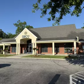 Outside view of the State Employees' Credit Union Lumberton-Fayetteville branch