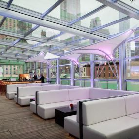 I|O Lounge Retractable Roof
