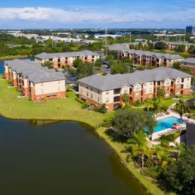 Bild von The Lakes at Brandon West Apartments