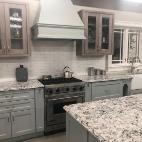 National Lumber Home Finishes Kitchen Display