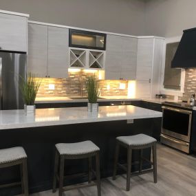 National Lumber Home Finishes Kitchen Display