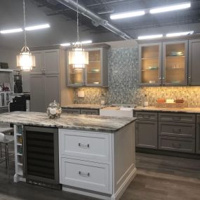 National Lumber Home Finishes Kitchen Display