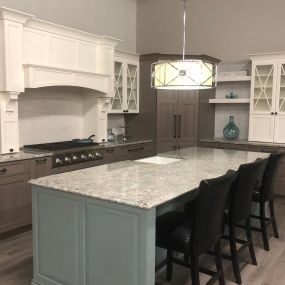 National Lumber Home Finishes Kitchen Display