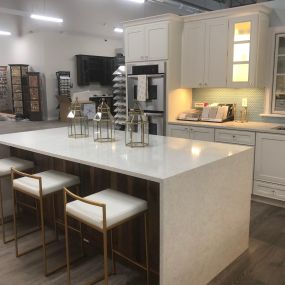 National Lumber Home Finishes Kitchen Display