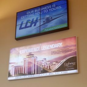 SKYKAST+ - Digital video wall signage in the Lake Charles Regional Airport