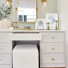 Shaker Dressing Table in Stone with Fitted Wardrobes