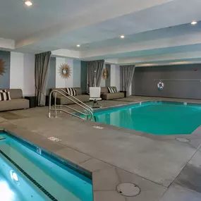 Pool & Spa
