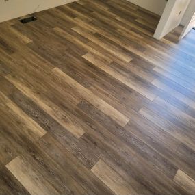 Bild von Grizzly's Discount Flooring