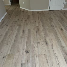 Bild von Grizzly's Discount Flooring