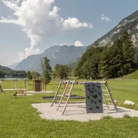 Camping & Appartements Seehof am Reintalersee