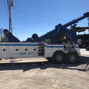 Industrial Diesel Service
24 Hour Towing • Light, Medium, & Heavy Towing • Roadside Assistance • Auto Repair • Accident Recovery • Site Cleanup • Off-Road Recovery • Jumpstarts • Motorcycle Towing • Police Rotation • Fuel Delivery • Flatbed Towing • Equipment Transport
Serving Bowie, TX & Surrounding Areas
Call (940) 872-1751