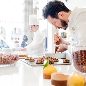 Le Meurice, La Pâtisserie du Meurice par Cédric Grolet, Paris.