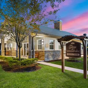 Bild von The Lodge at Woodlake Apartments