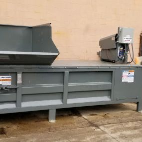 4-Yard Stationary Compactor with Side Loading Hopper