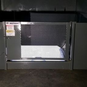 2-YD Stationary Compactor with Enclosure - 3 of 3