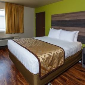 Hotel J Green Bay - Accommodations