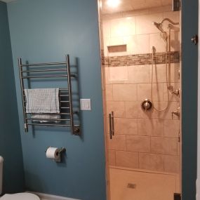 Heated Towel Rack & Steam Shower