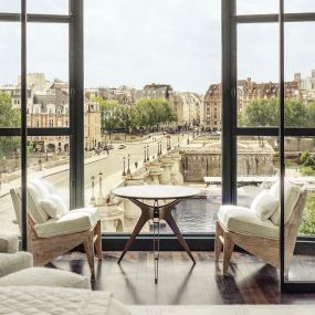 Cheval Blanc Paris - Chambre avec vue sur la Seine