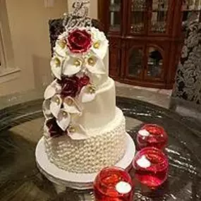 We work with all of our clients to create unique cake designs to match their personal style and special event, be it a wedding, birthday, corporate event, or graduation.