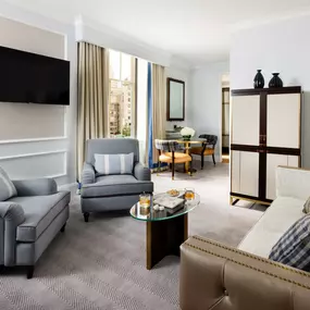 Club One Bedroom Suite at The Langham, Boston