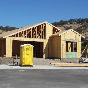 Bild von Fence Factory Rentals - Atascadero