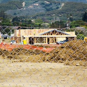 Bild von Fence Factory Rentals - Atascadero