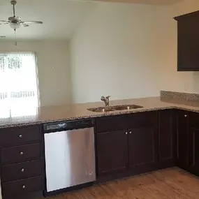 Granite counter tops at Regency Preserve