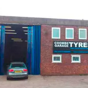 Bild von Coombe Garage Tyres - Team Protyre