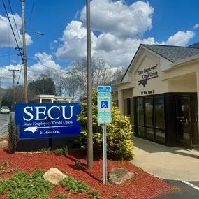 Outside view of the State Employees' Credit Union Black Mountain branch.