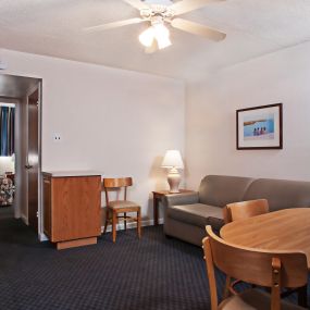 Living room in guest room at Harbor Light Family Resort