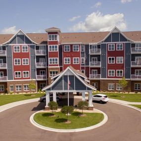 Riverview Landing in Otsego Minnesota senior living facility with a pickle ball court and a heated therapy pool!