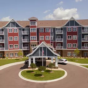 Riverview Landing in Otsego Minnesota senior living facility with a pickle ball court and a heated therapy pool!