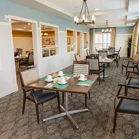 Guardian Angels - Riverview Landing Otsego features a beautiful dining area. To schedule a tour, visit our website or give us a call today!