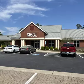 Outside view of the State Employees' Credit Union Wendell branch