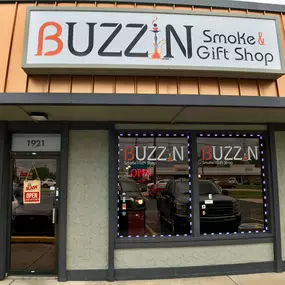 Bild von Buzzin Smoke & Vape Shop