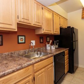 Brookland Ridge Apartments Kitchen