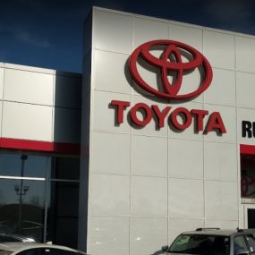 The front of Russ Darrow Toyota dealership.
