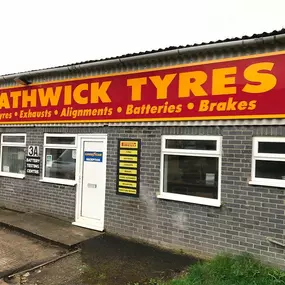 Bild von Bathwick Tyres - Team Protyre