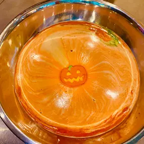 Carve out some me-time with the eerily soothing effects of pumpkin powder and fragrant cinnamon leaf oil. Create a jack-o-lovely bathtime brew with brightly-colored hues for a warming soak with a citrusy kick that’ll make any day feel like a treat. And although this is one pumpkin that doesn't light up, we promise it's still lit.