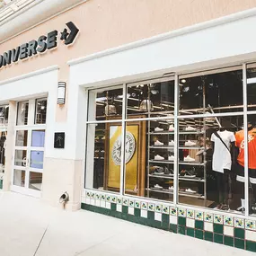 Bild von Converse Store (We moved to Suite 1225)