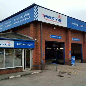 Bild von Protyre Truck Manchester