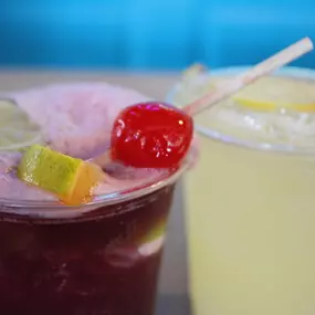 TROPICAL SANGRIA