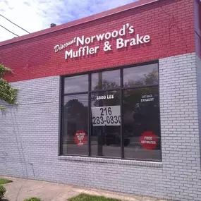 Bild von Norwood's Discount Muffler & Brake