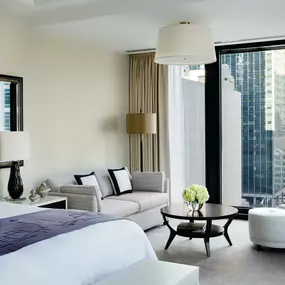 Junior Suite - The Langham, Chicago