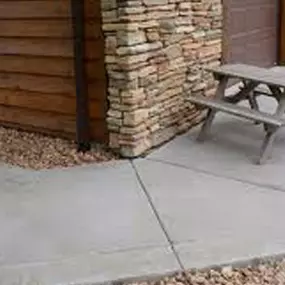 We offer concrete driveways, concrete patio, concrete sidewalks, concrete removal services.