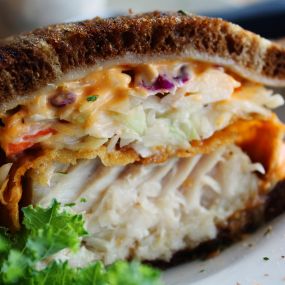 Seafood Restaurant | Fried Grouper Sandwich | Pinchers | Florida