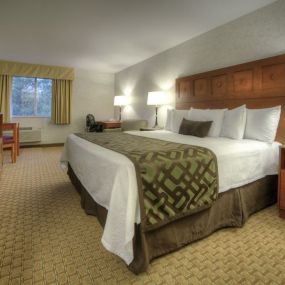 One King Room at Moab Valley Inn