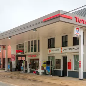 Bild von Vaneerdewegh | Garage en Total tankstation